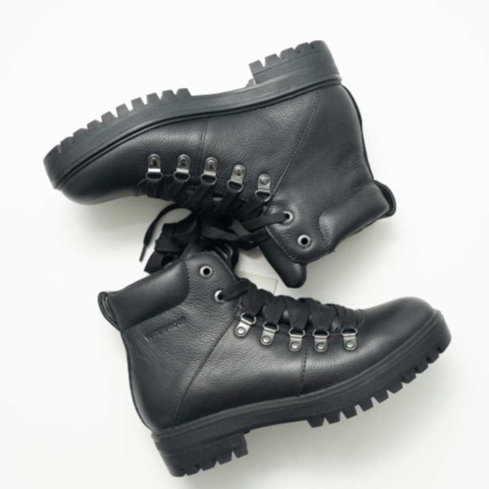 Cougar. Nash Leather Waterproof Ankle Boot.